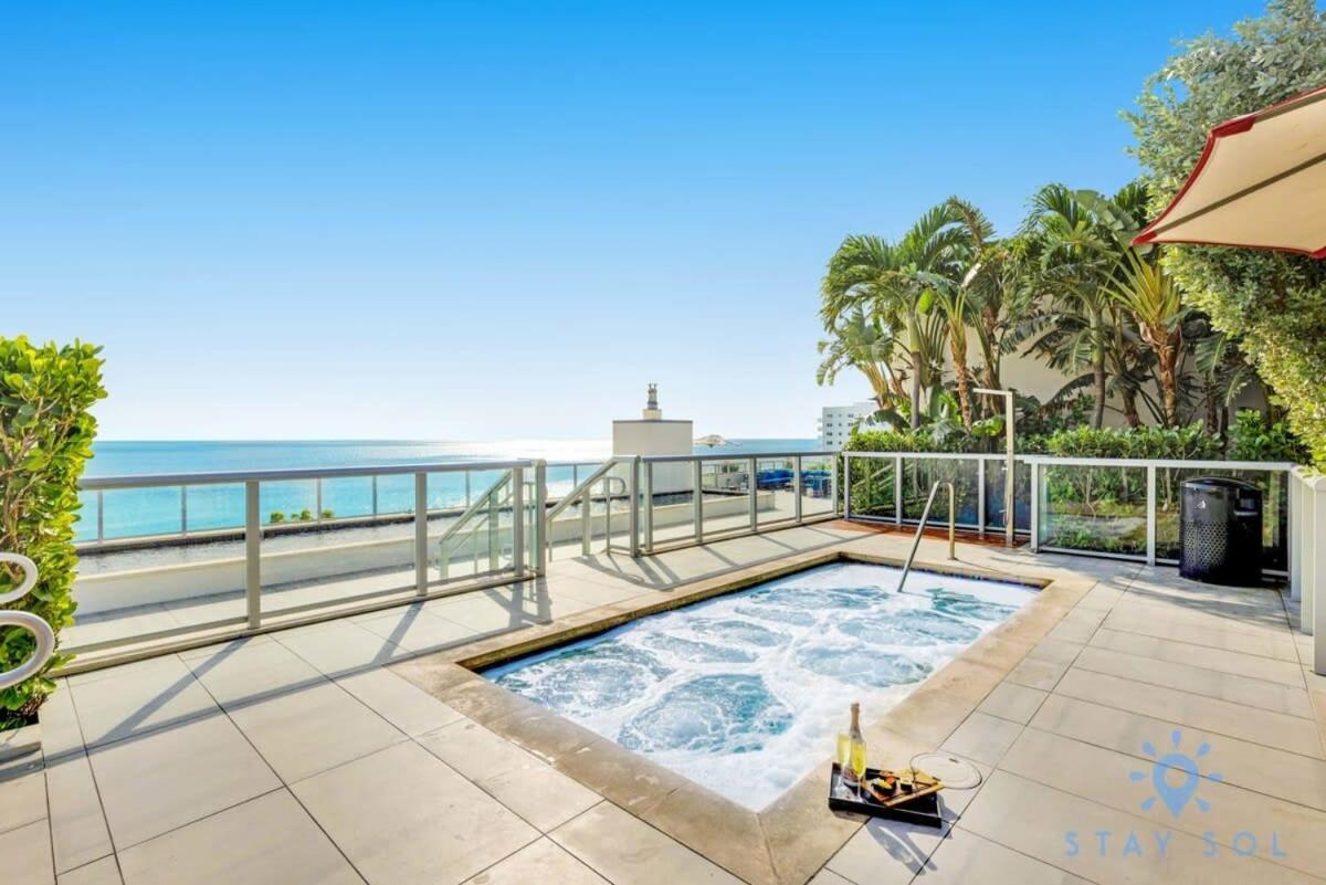 Beachfront Resort - Hot Tub & Pool- Near Beach Hollywood Bagian luar foto