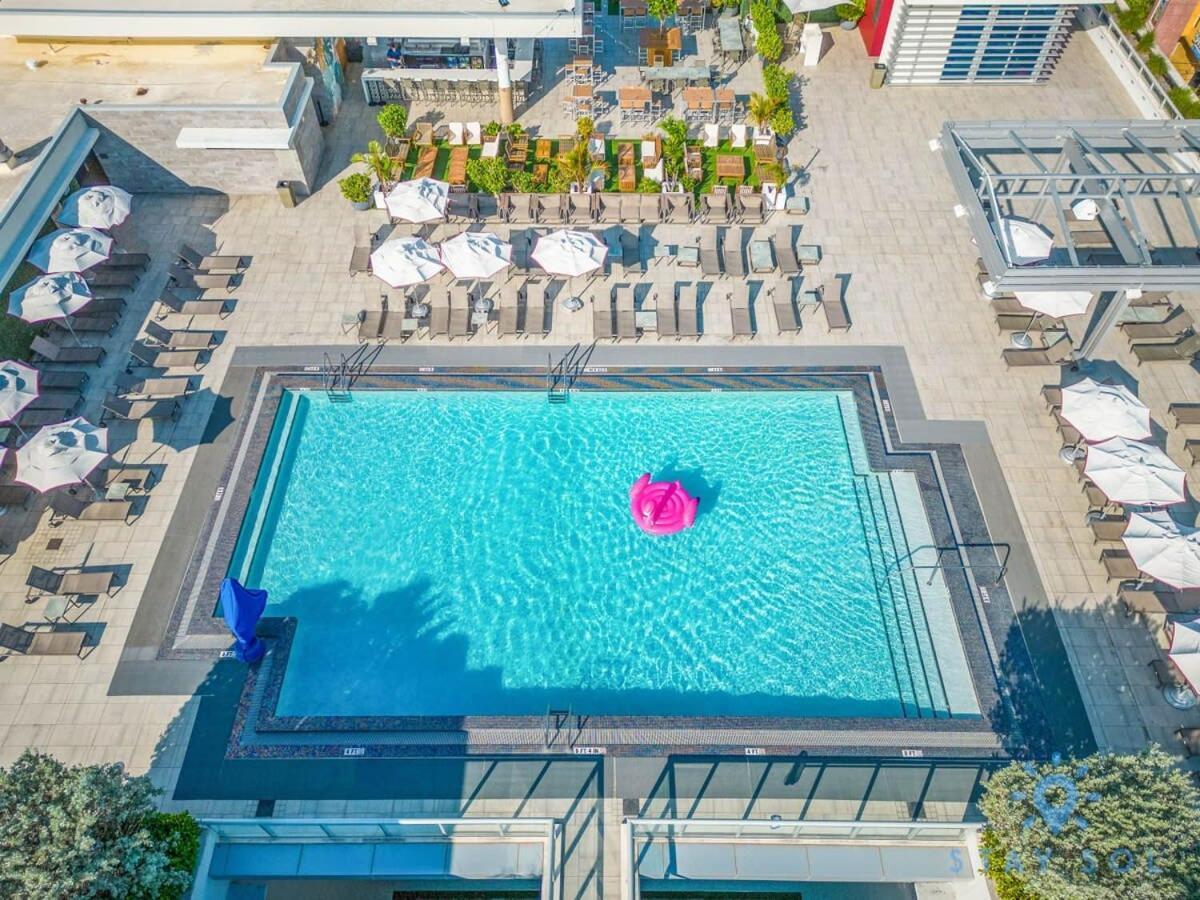 Beachfront Resort - Hot Tub & Pool- Near Beach Hollywood Bagian luar foto