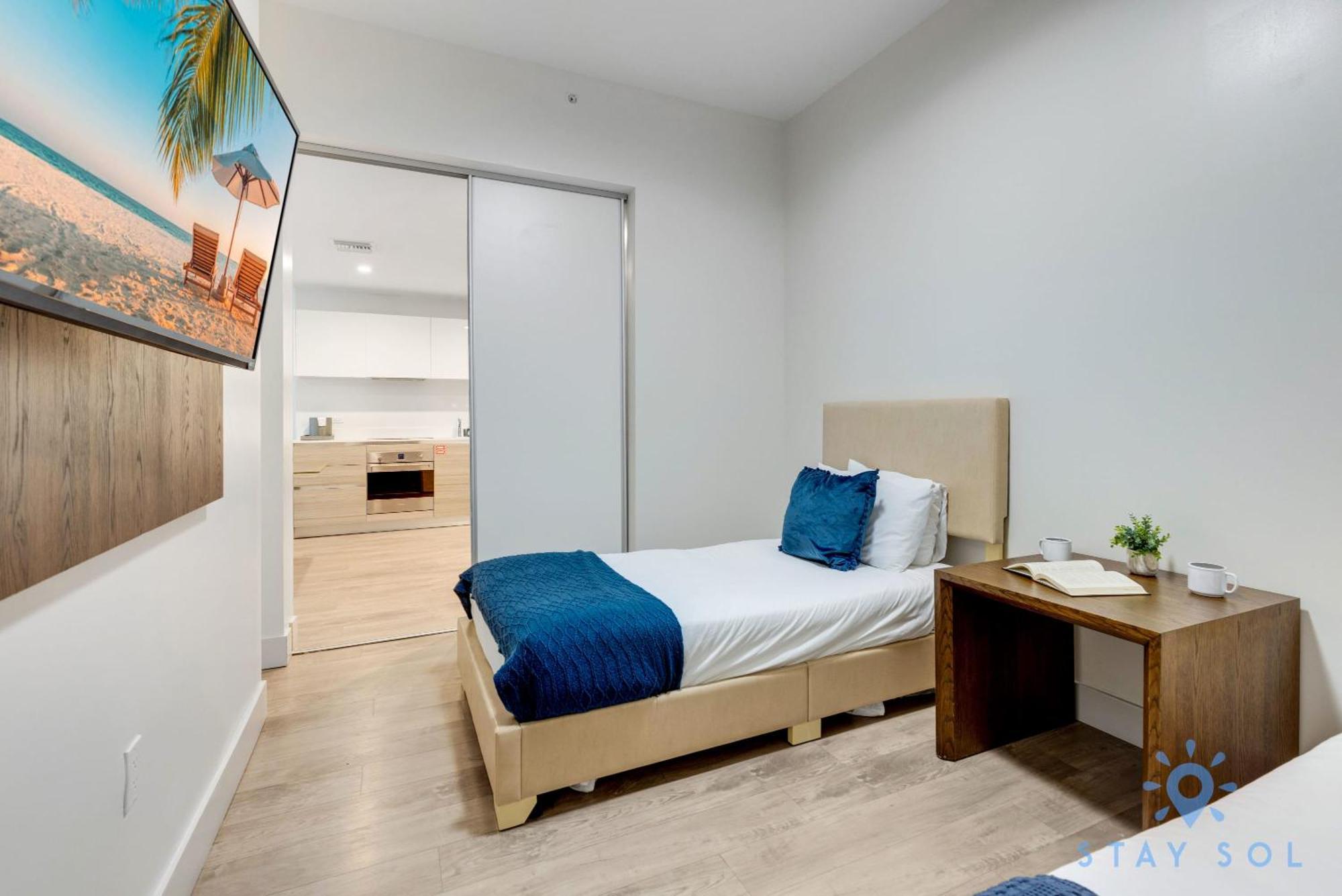 Beachfront Resort - Hot Tub & Pool- Near Beach Hollywood Bagian luar foto